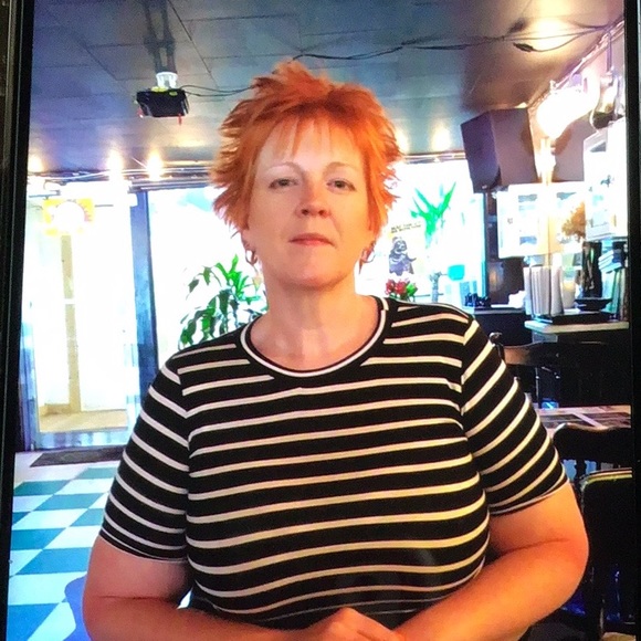 Meet your Posher, Janna - Picture 2 of 2